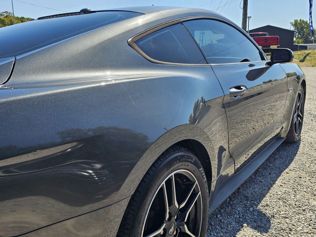2019 Ford Mustang Image 9