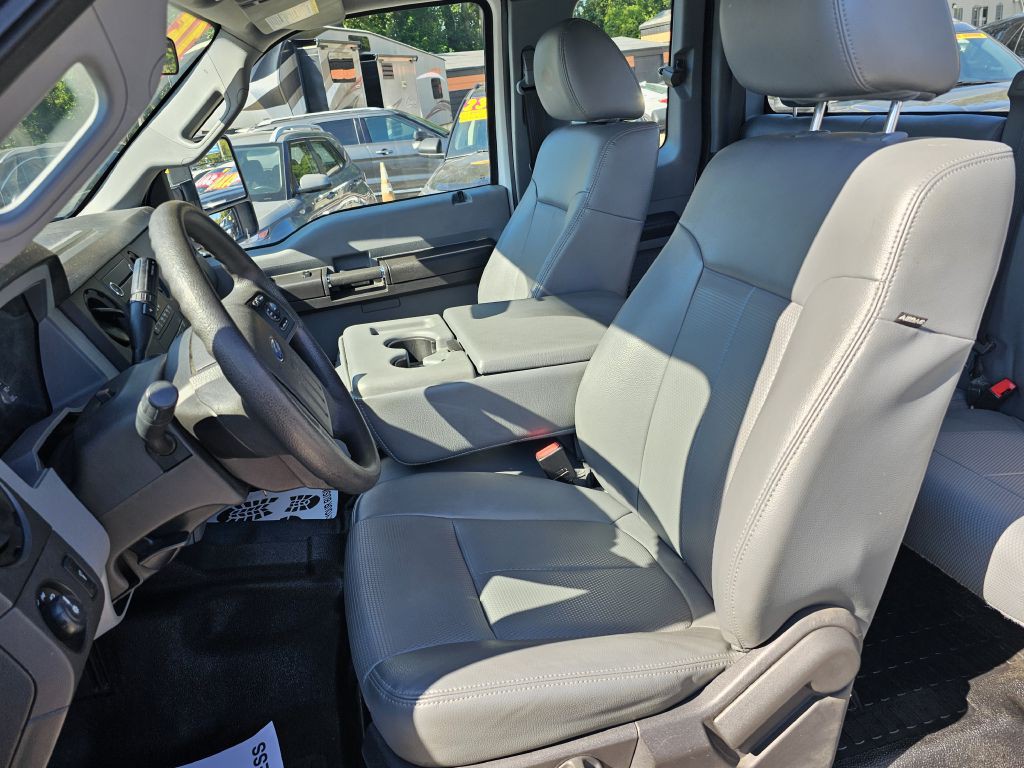 2015 Ford F-350 Image 20
