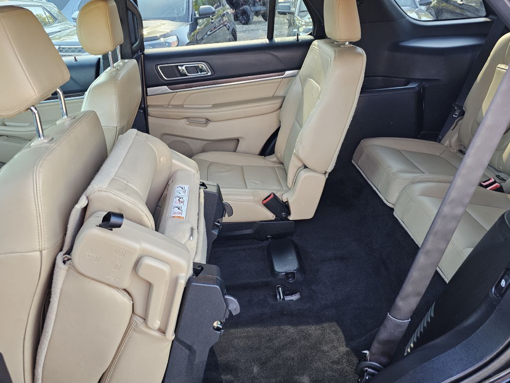 2016 Ford Explorer Image 15