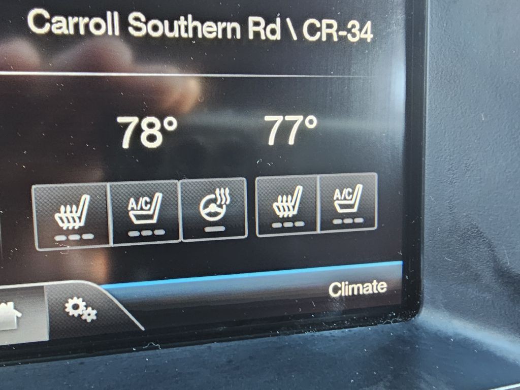 2016 Ford Explorer Image 31