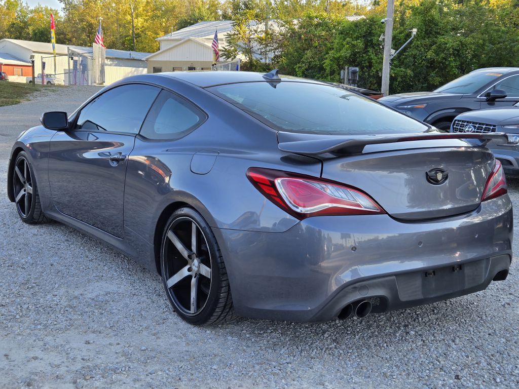 2016 Hyundai Genesis Image 7