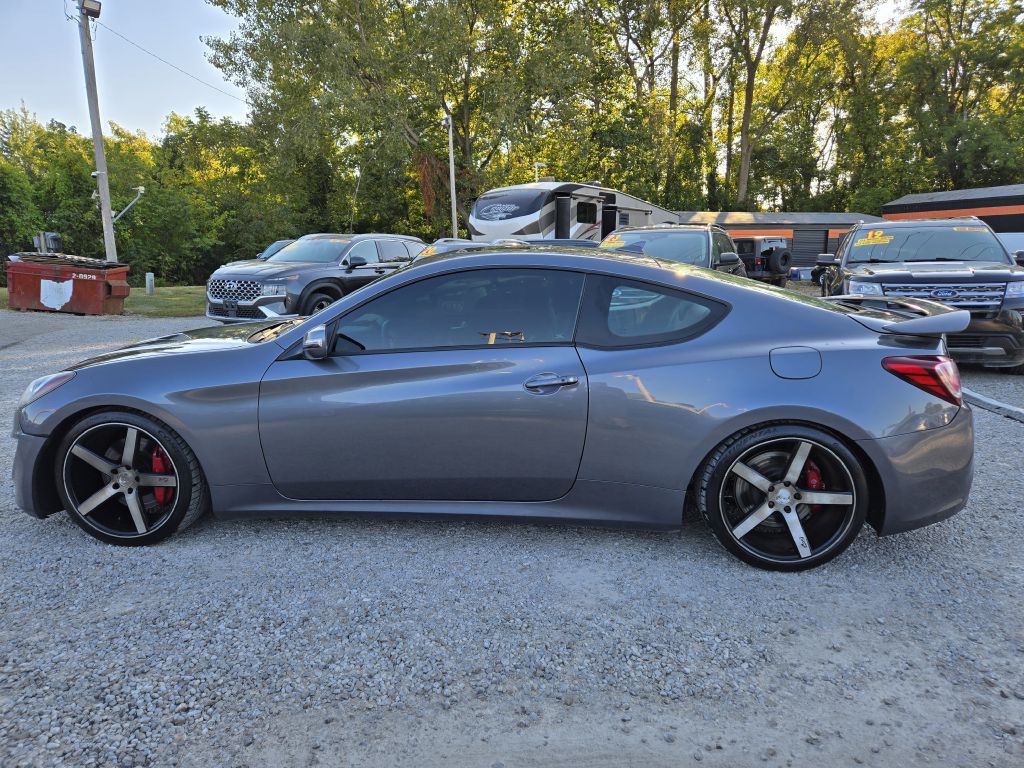2016 Hyundai Genesis Image 8