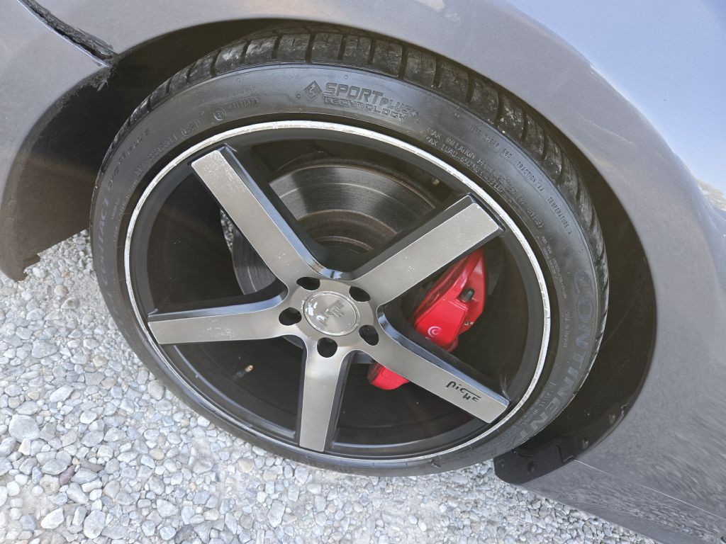 2016 Hyundai Genesis Image 10