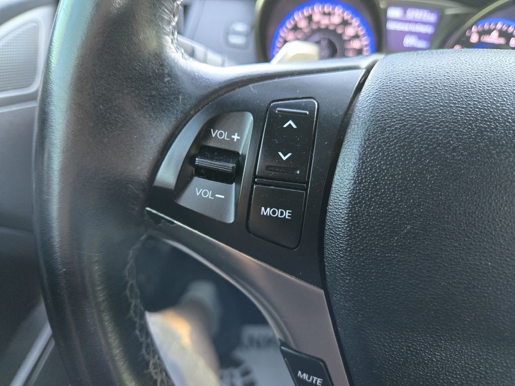 2016 Hyundai Genesis Image 18