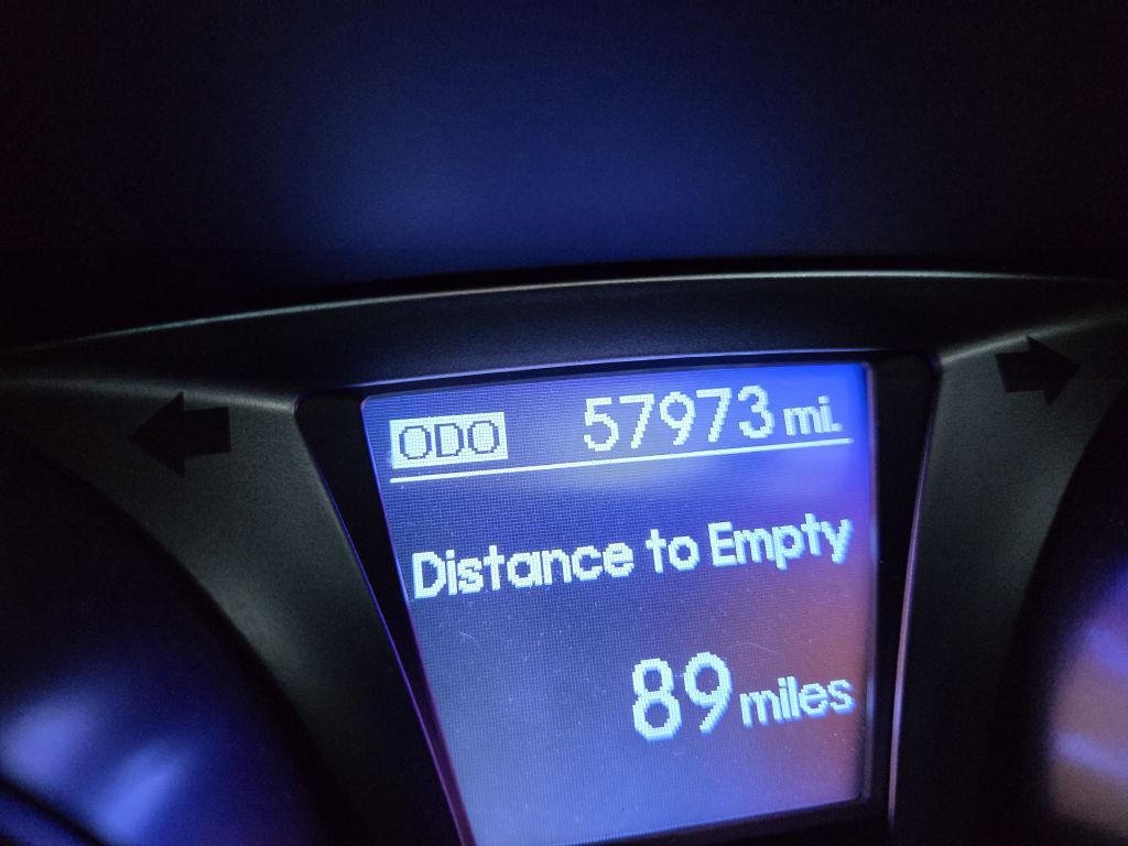 2016 Hyundai Genesis Image 20