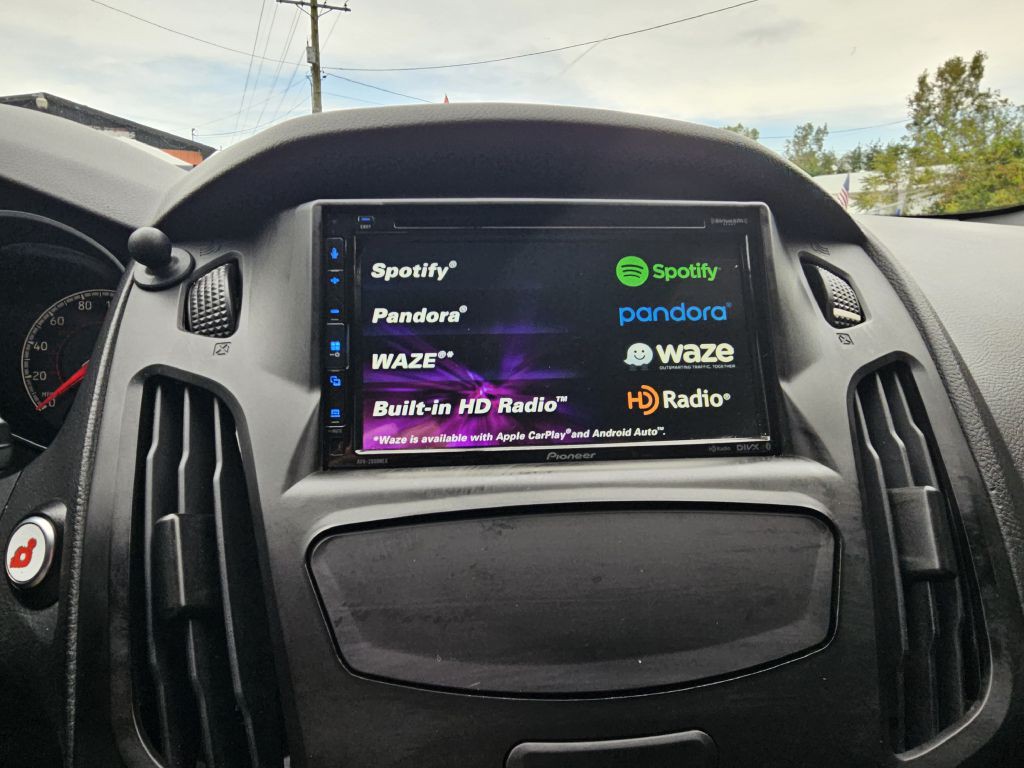 2017 Ford Focus Image 25