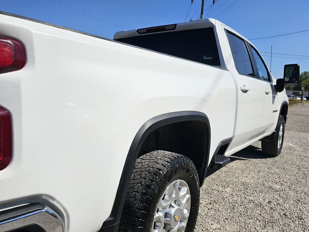 2023 Chevrolet Silverado 1500 Image 12