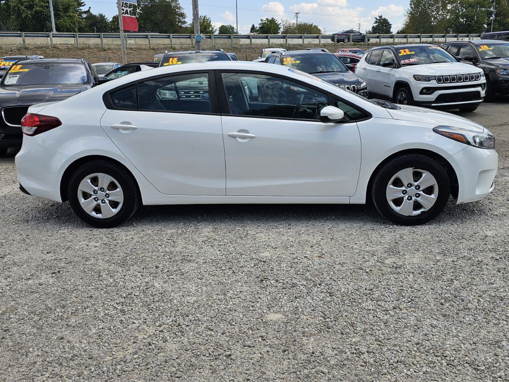 2017 Kia Forte Image 6