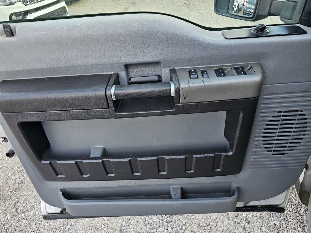 2012 Ford F-250 Image 26