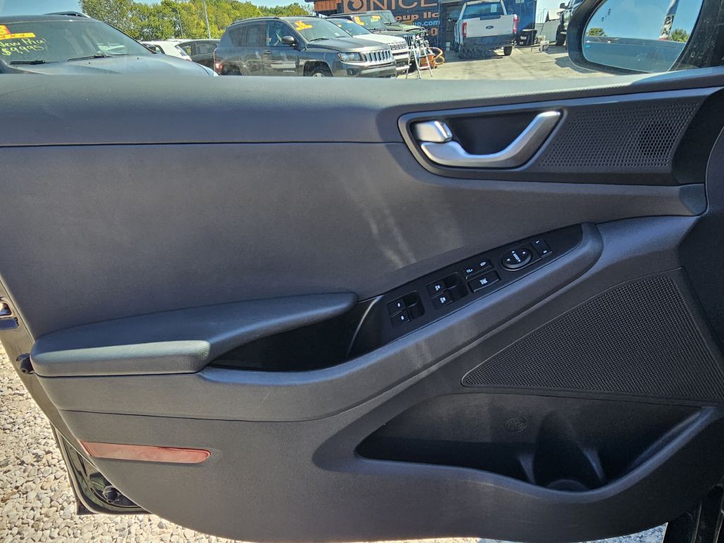 2019 Hyundai Ioniq Image 34
