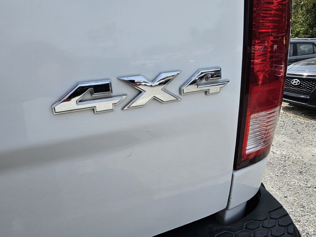 2016 RAM 2500 Image 14