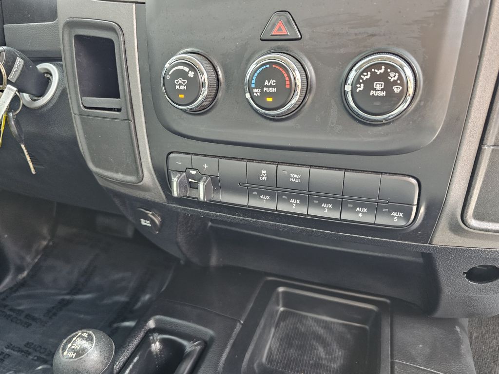2016 RAM 2500 Image 24