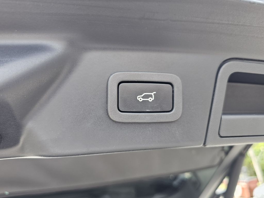 2018 Land Rover Range Rover Image 21