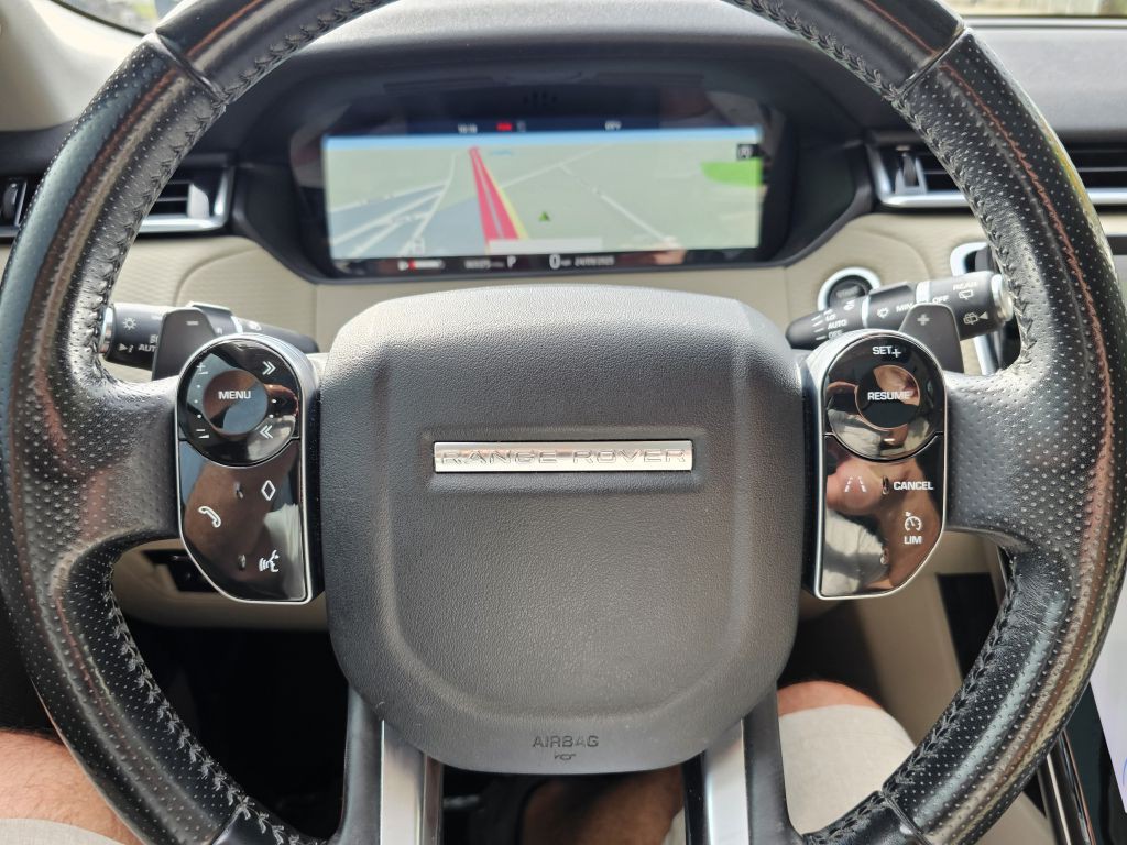 2018 Land Rover Range Rover Image 25