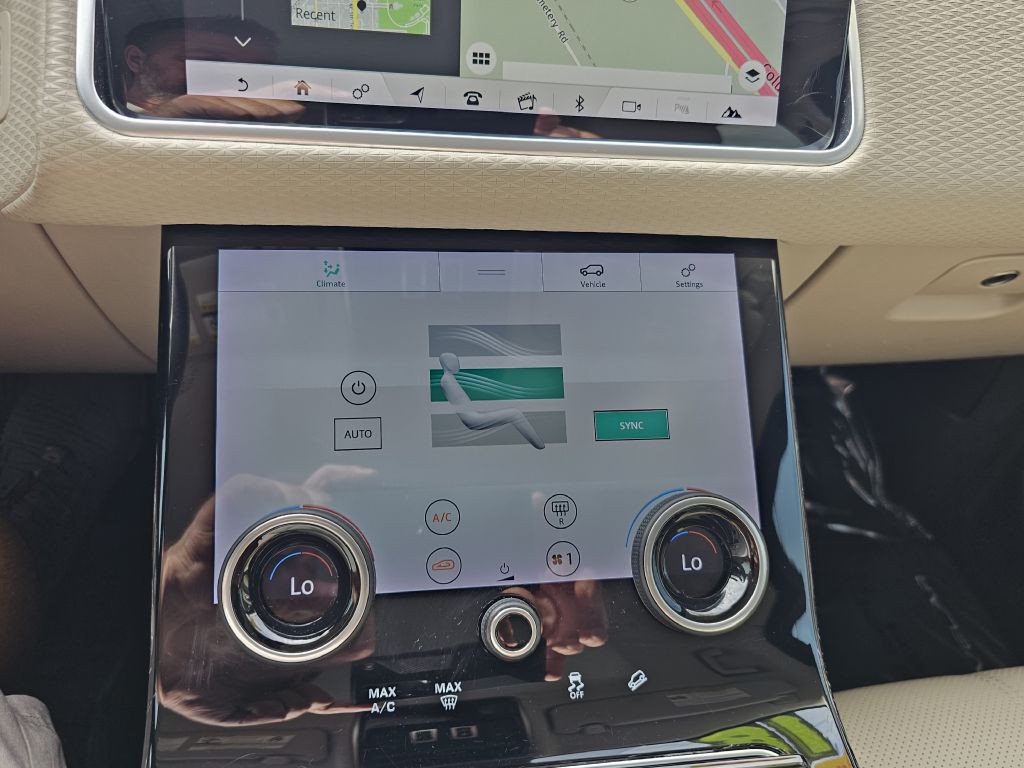 2018 Land Rover Range Rover Image 29