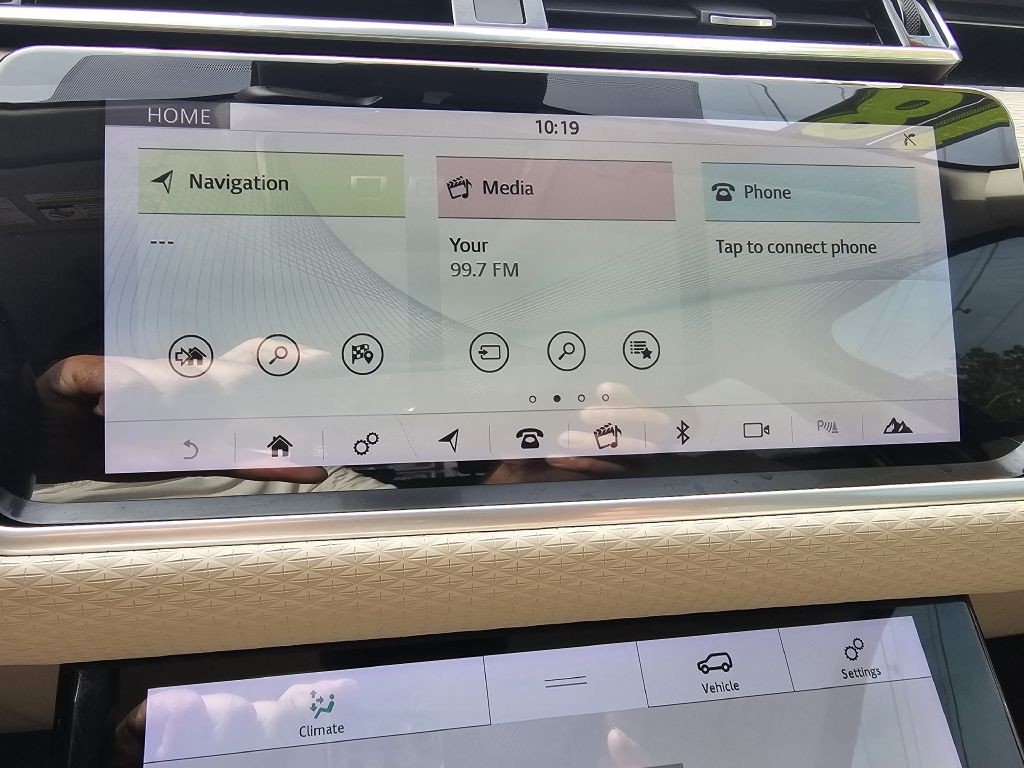2018 Land Rover Range Rover Image 30