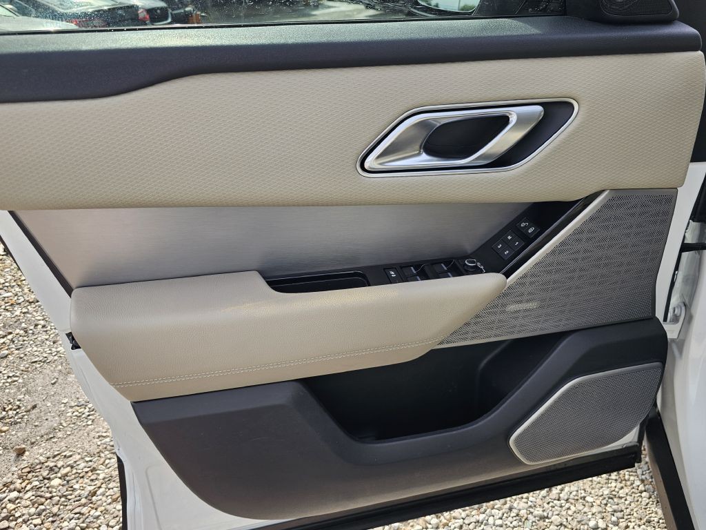 2018 Land Rover Range Rover Image 34