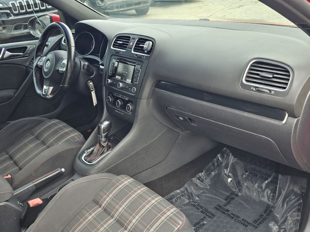 2012 Volkswagen GTI Image 14