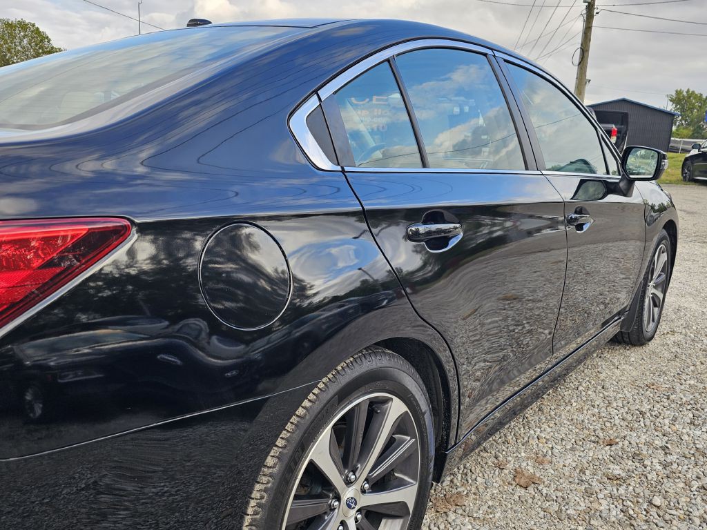 2015 Subaru Legacy Image 10