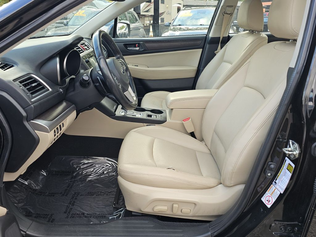2015 Subaru Legacy Image 16