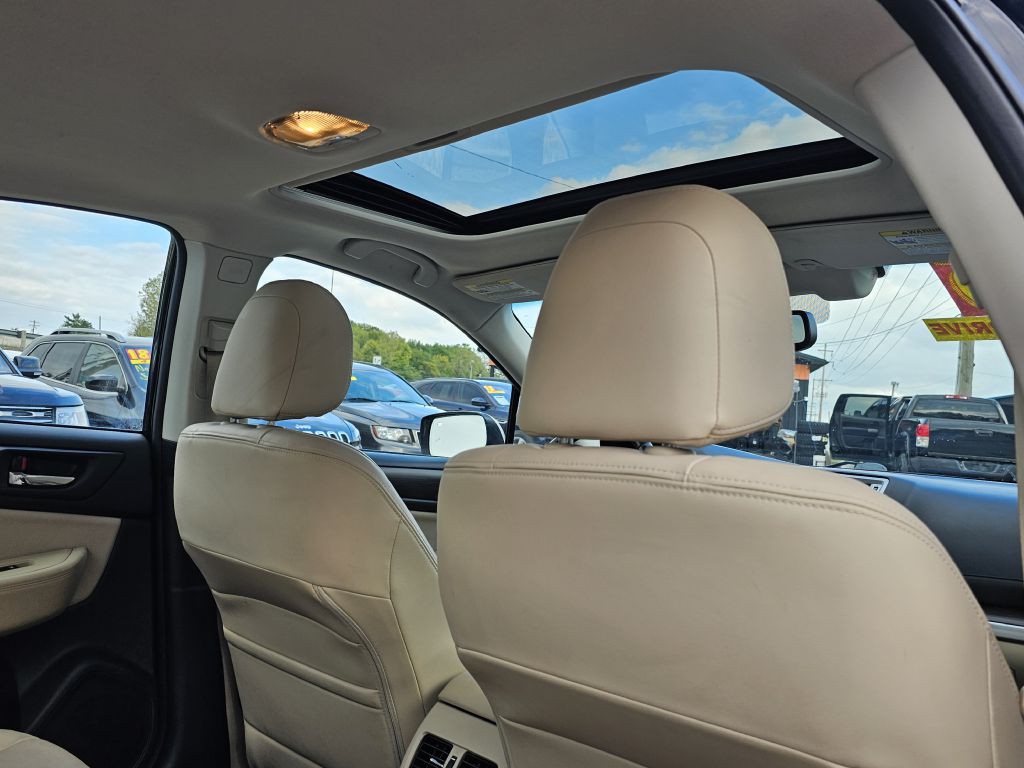 2015 Subaru Legacy Image 22