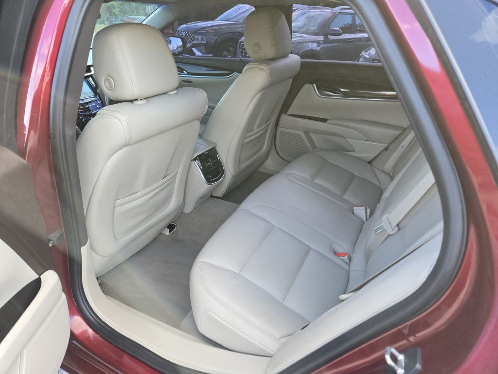 2016 Cadillac XTS Image 26