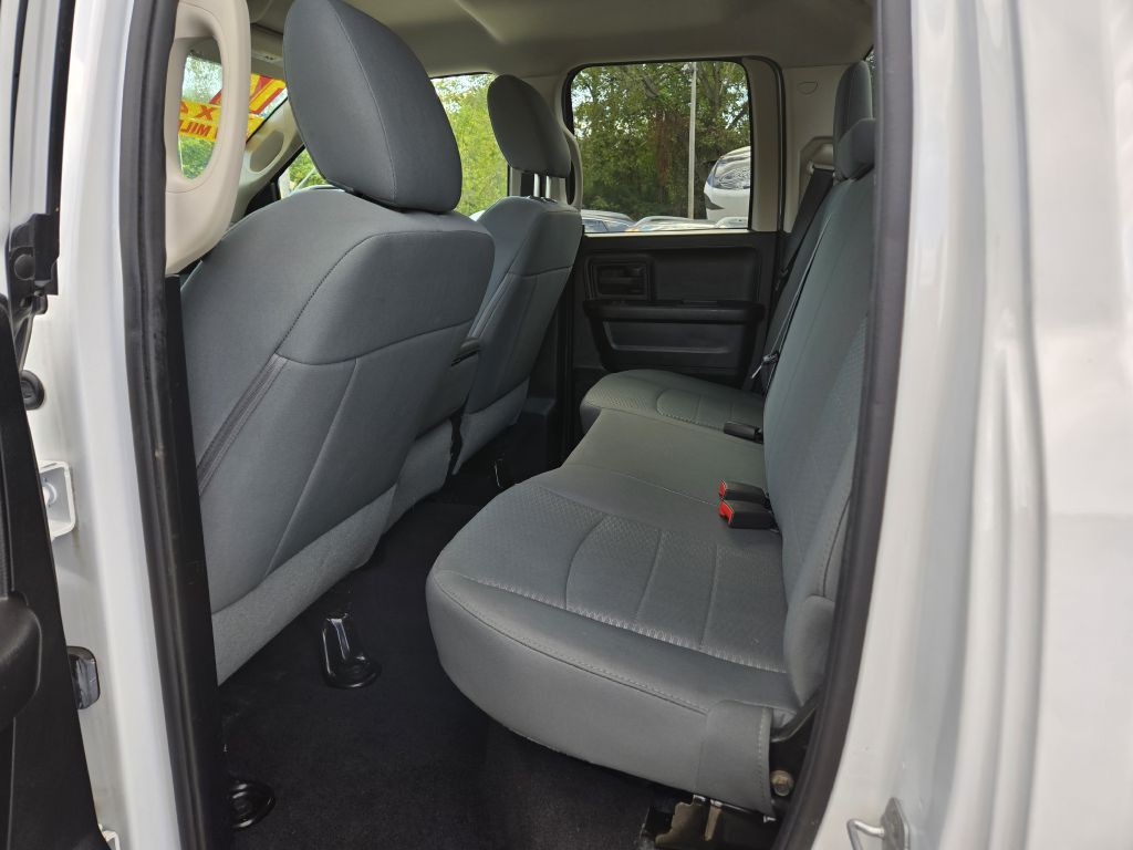 2014 RAM 1500 Image 25