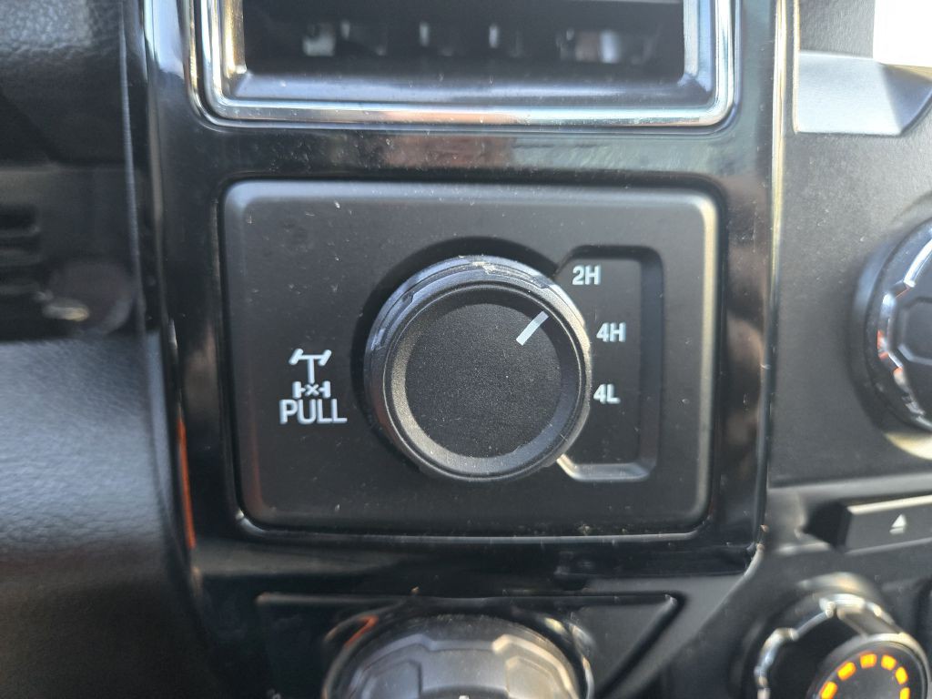 2017 Ford F-150 Image 32