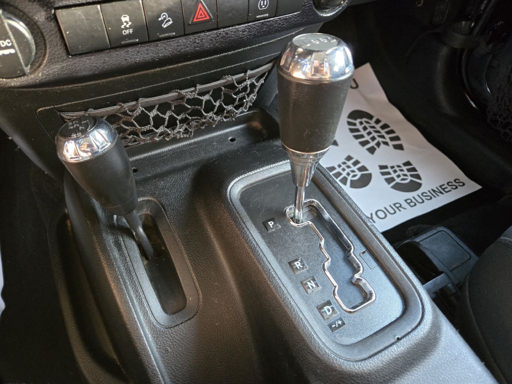 2014 Jeep Wrangler Image 22