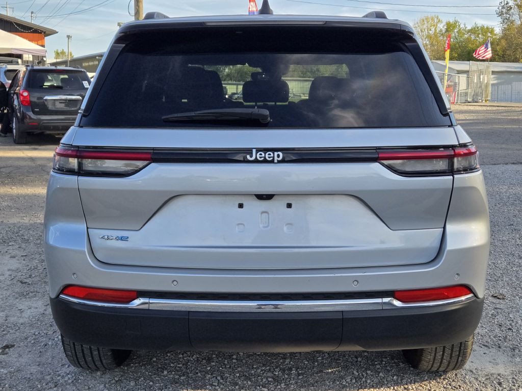 2024 Jeep Grand Cherokee Image 7