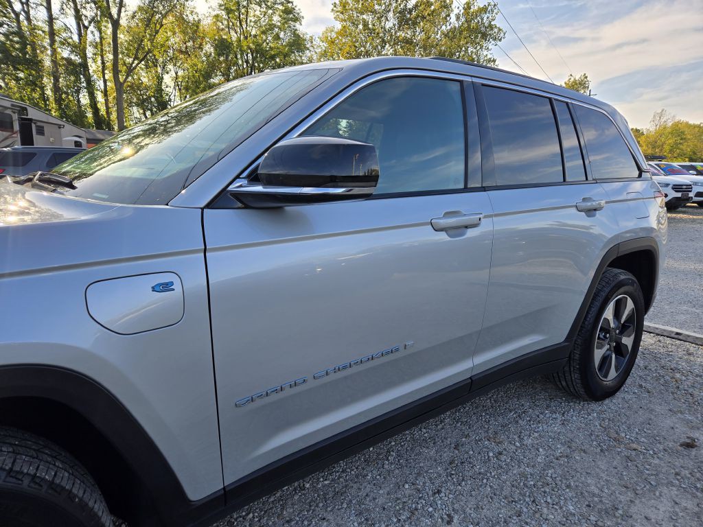 2024 Jeep Grand Cherokee Image 10
