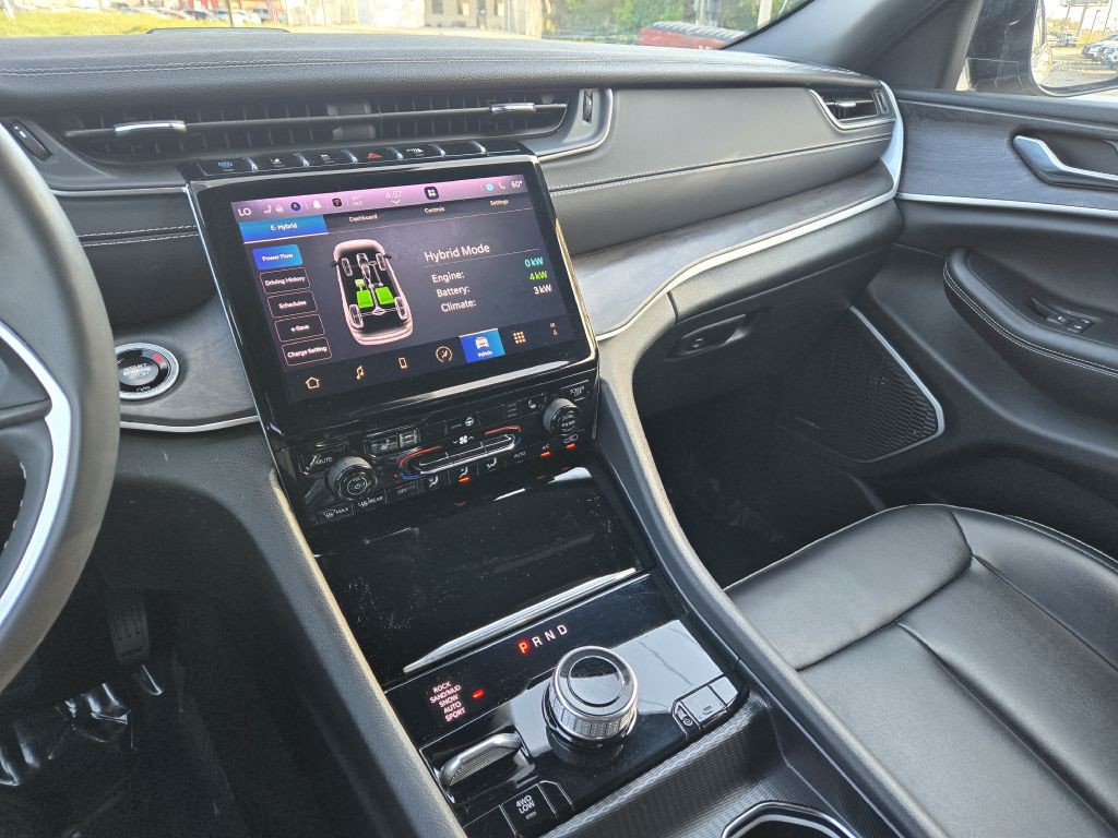 2024 Jeep Grand Cherokee Image 21