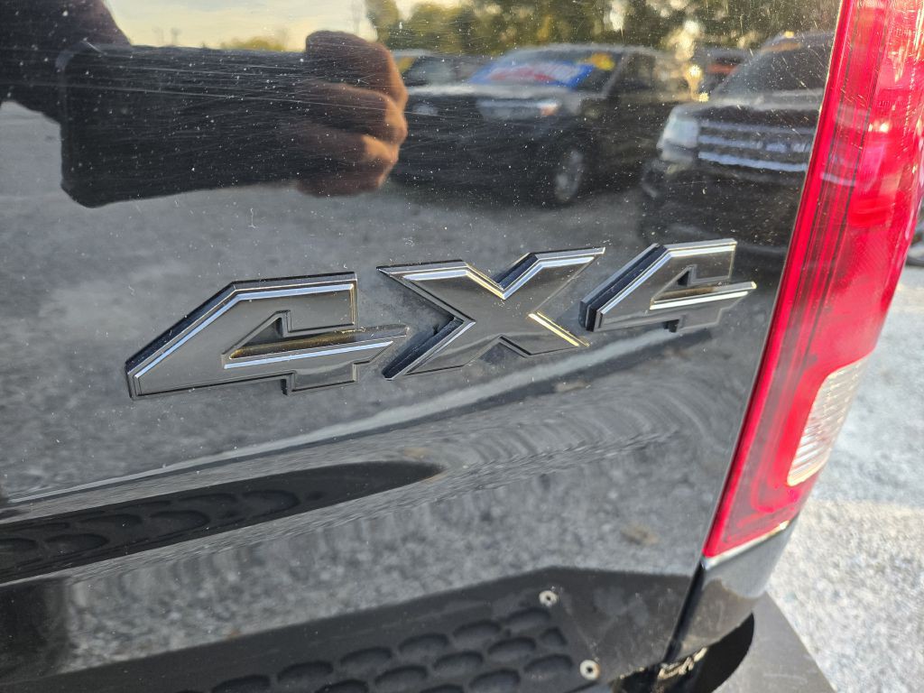 2015 RAM 1500 Image 11