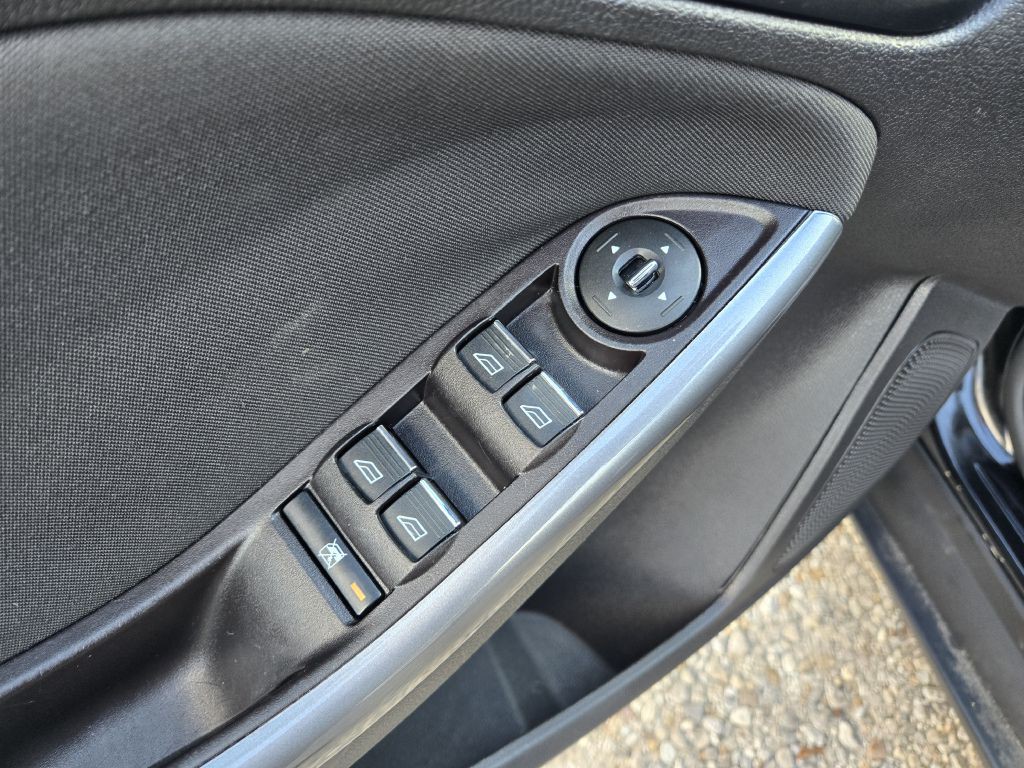 2013 Ford Focus Image 13