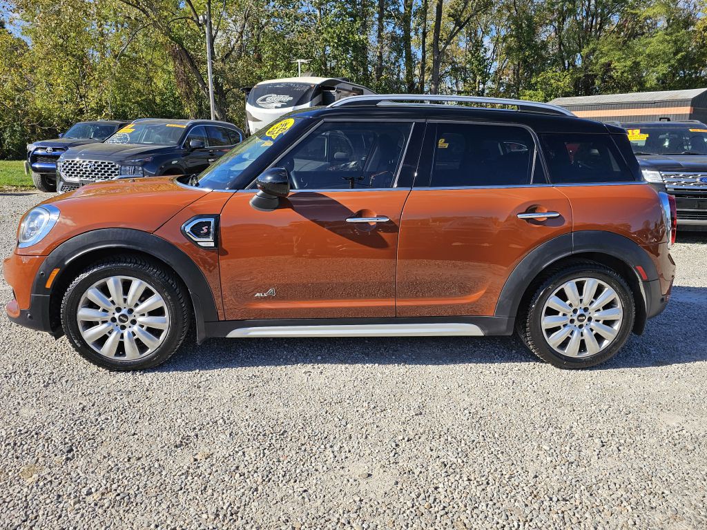 2017 MINI Cooper Image 2