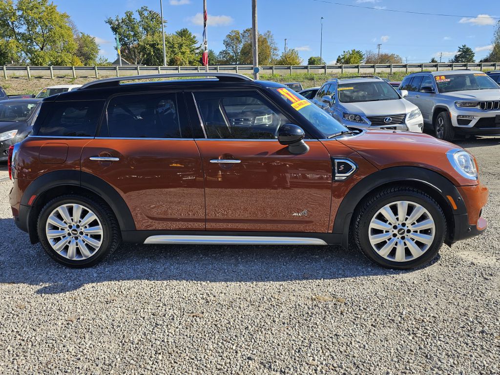 2017 MINI Cooper Image 6