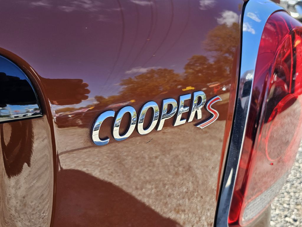 2017 MINI Cooper Image 12