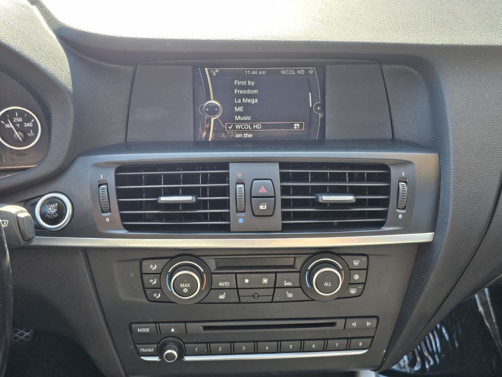 2011 BMW X3 Image 28