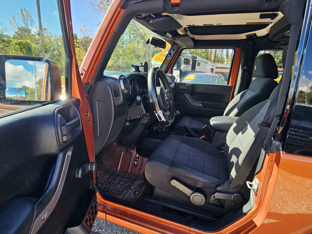 2011 Jeep Wrangler Image 17