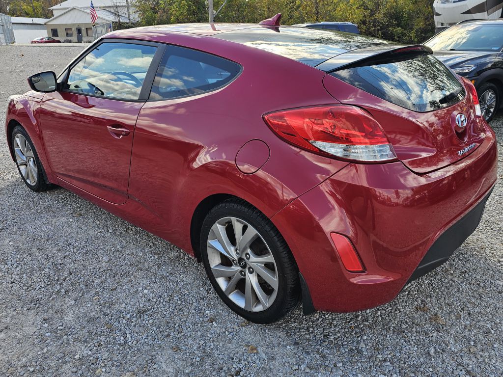 2016 Hyundai Veloster Image 3