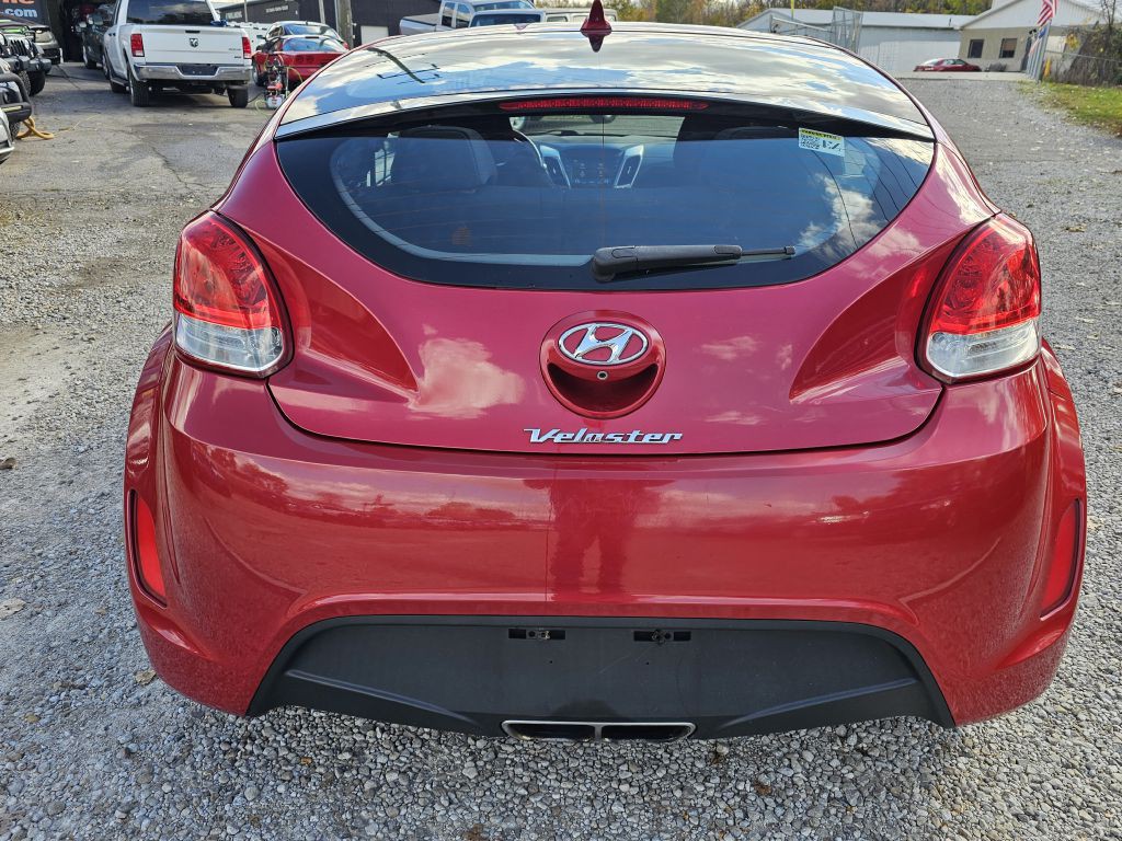 2016 Hyundai Veloster Image 4