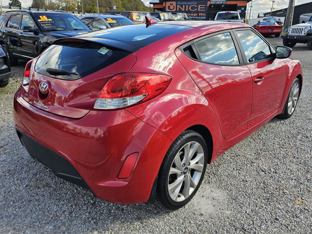 2016 Hyundai Veloster Image 5