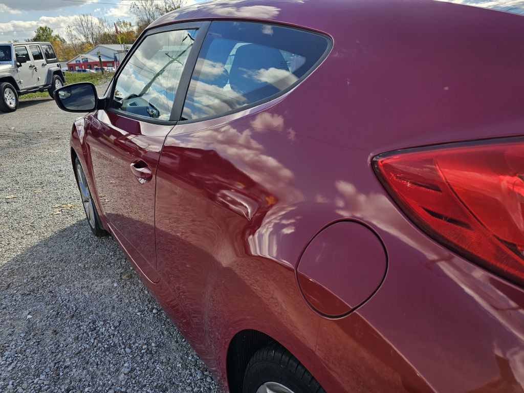 2016 Hyundai Veloster Image 10