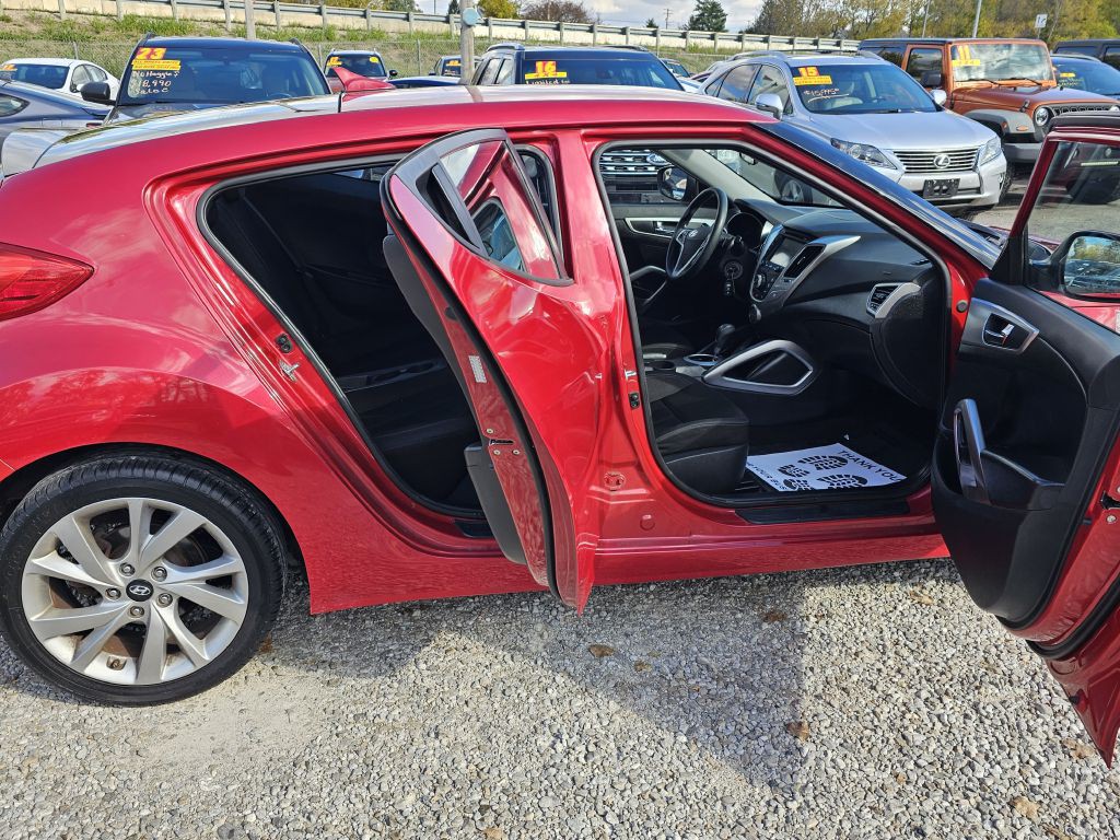 2016 Hyundai Veloster Image 14