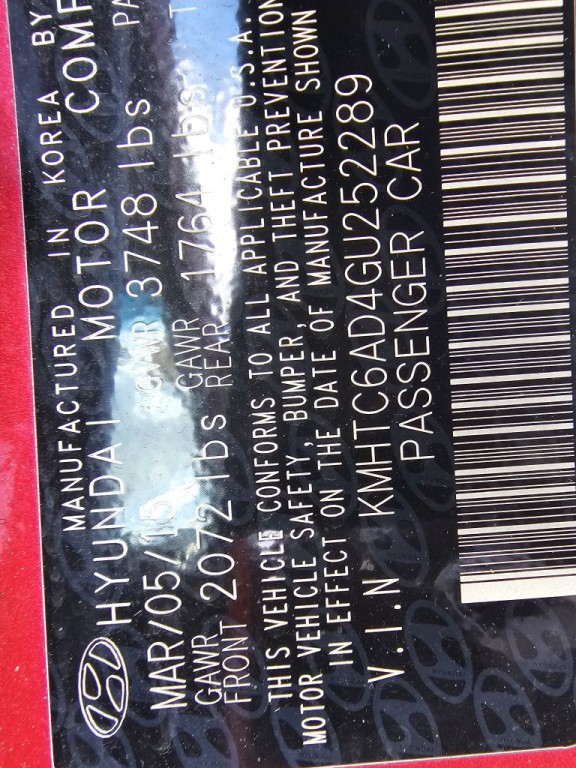 2016 Hyundai Veloster Image 26