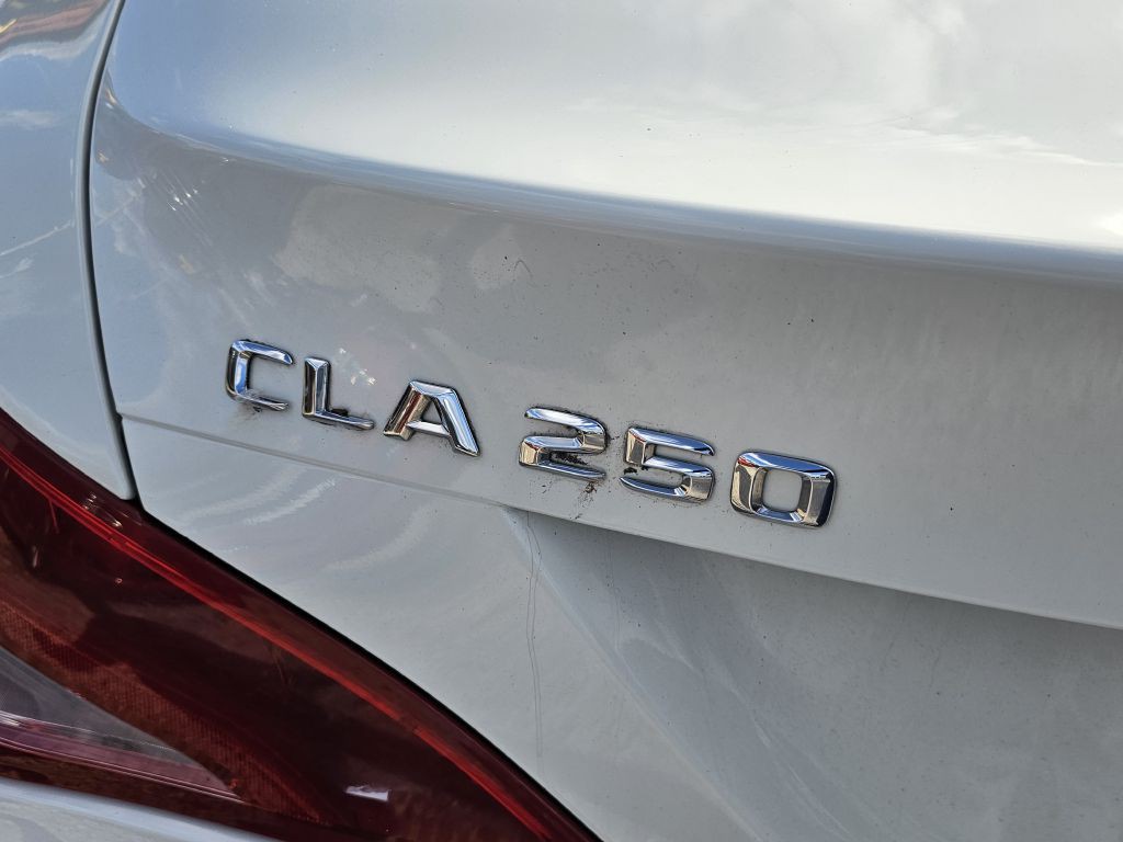 2014 Mercedes-Benz CLA-Class Image 12