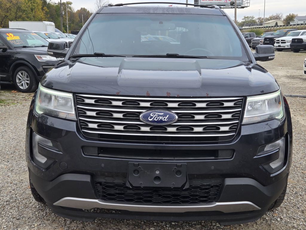 2017 Ford Explorer Image 2