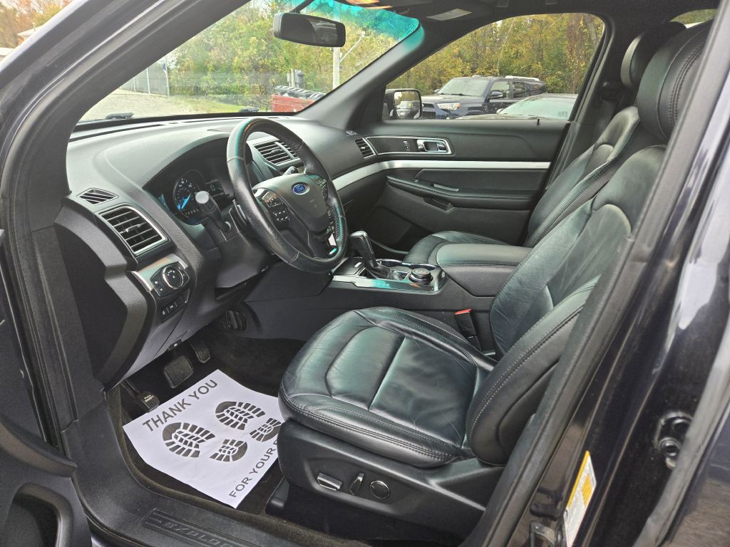 2017 Ford Explorer Image 13