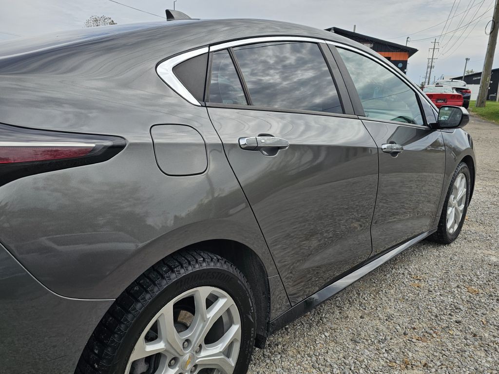 2017 Chevrolet Volt Image 9