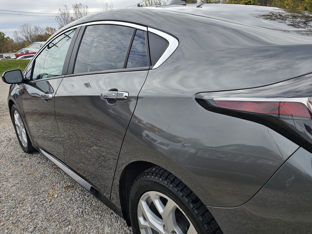 2017 Chevrolet Volt Image 10